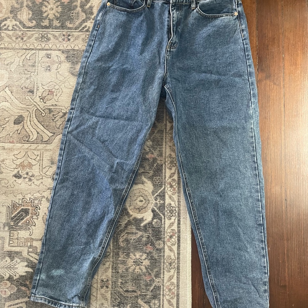 Pretty Little Thing. Mom Jeans, worn once! US size 10!